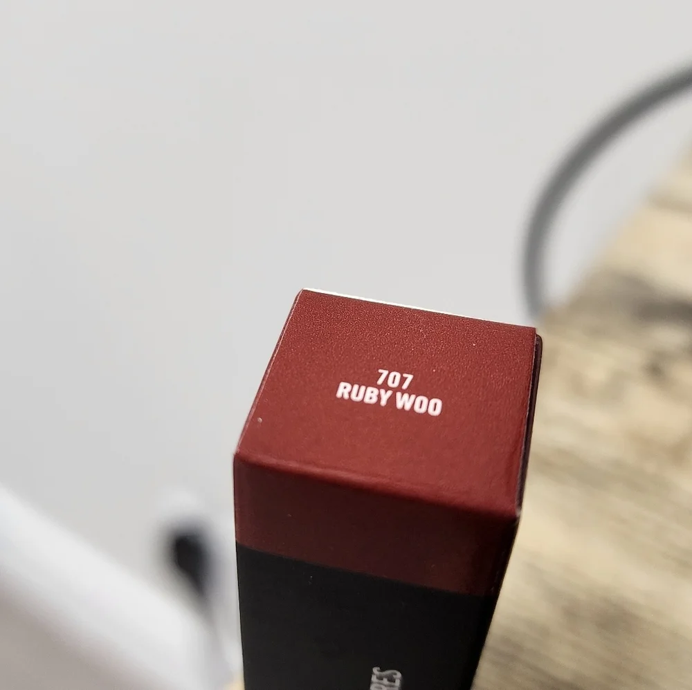 MAC Cosmetics Ruby Woo Matte Red Lipstick New
